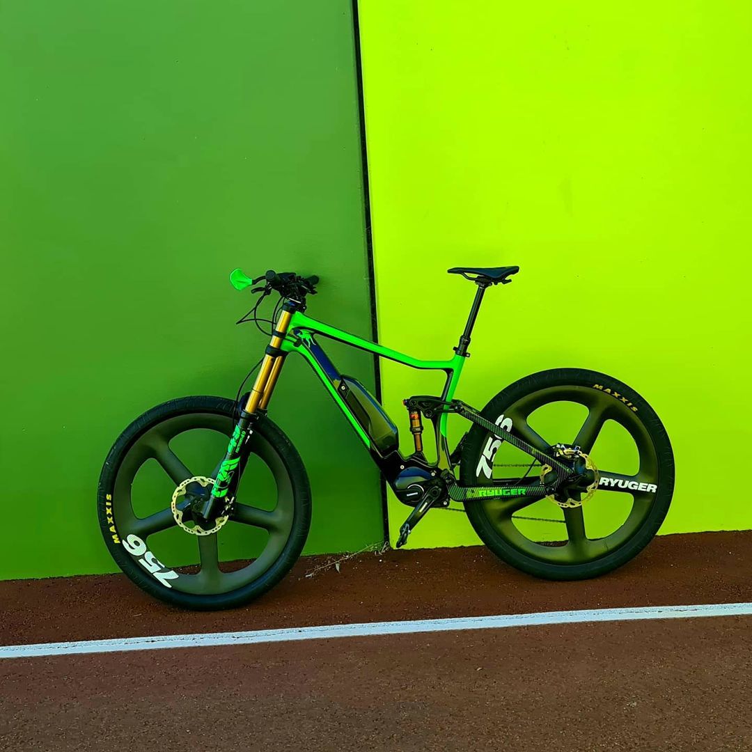 Full suspension carbon E-Bike is our base model but it has the Japan Vehicle Inspection association certification which has the most strictest testing in the world. We have personally tested the GT8000 CARBON EBIKE for over 20,000kms without fault. 

#ebike #electricbikes #mtb