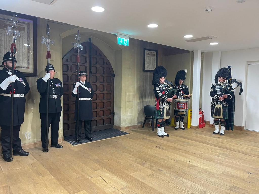 THalberdiers's tweet photo. Last night  members of the team were invited to carry out ceremonial duties at 
 St Thomas Church, Swansea, for an awards ceremony for volunteers and charities in Swansea and the surrounding areas.
 present were the Lady lieutenant  / Lord Mayor and High Sherriffs . https://t.co/TiJOuBZa0S