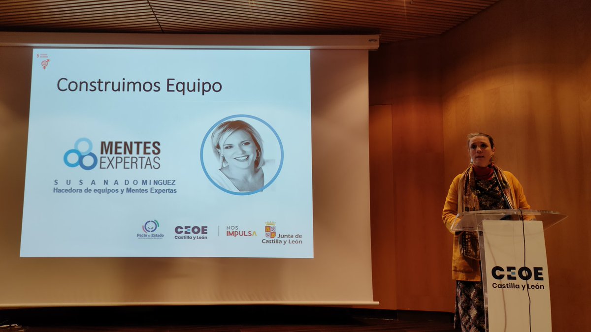 ceoe_cyl's tweet photo. @angela_demiguel inaugura la Conferencia "Construimos Equipo" que hemos organizado desde @ceoe_cyl en colaboración con @jcyl.
🔵 Susana Domínguez @dominguez_hola, bajo el programa @MentesExpertas, nos da las claves para crear equipos "desde la dispersión a la unidad". https://t.co/hLxRXyat9l