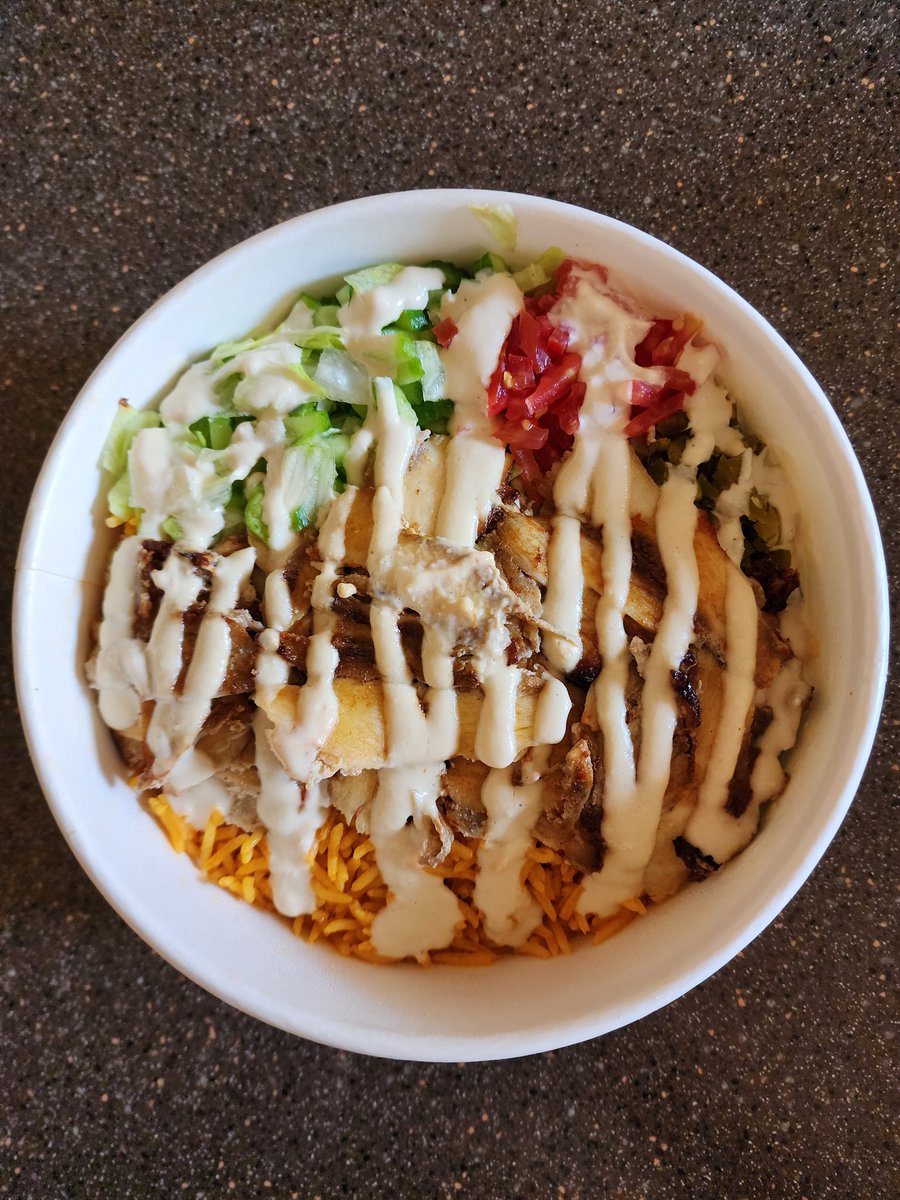 Blogger_Ahmed's tweet photo. #اعلان
جديد @ShawarmahouseSA
بوكسات رز مكس مع السلطة ويجي معها الطحينة والشطة بعدة انواع
شاورما دجاج
شاورما لحم
ستربس دجاج مقلي
ميزة البوكس سهولة الاكل وين ماكنت ب دوام أو استراحة او بالبيت👌🏻
عندهم عرض التوصيل ب ٥ ريال عن طريق التطبيق استخدم كود "غداء"
وموفقين يارب💐 https://t.co/i0Qadh8dt9