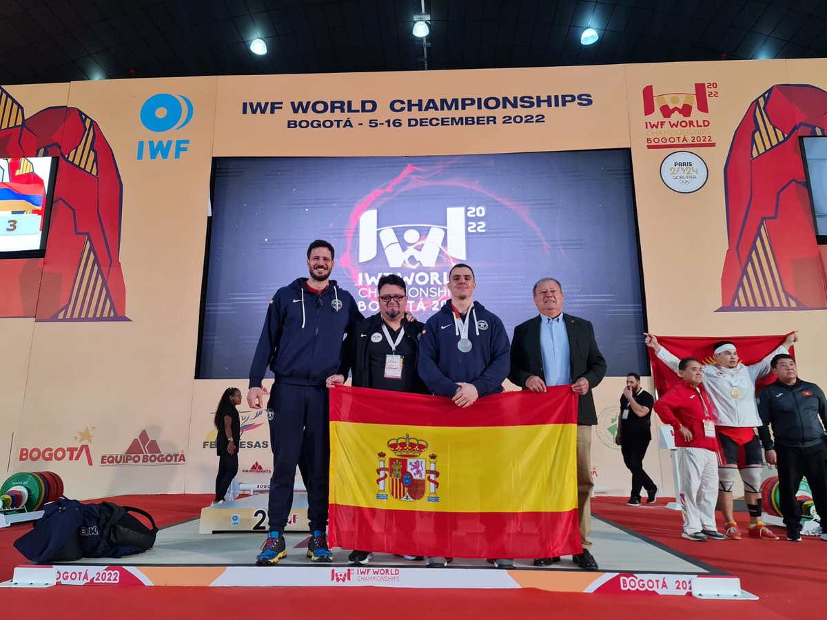 Comité Olímpico Español (@coe_es) on Twitter photo ¡<a href="/MRuizVPodium/">Marcos Ruiz Velasco</a> se ha proclamado subcampeón de del mundo de arrancada en la categoría de -102kg! 🏋️♂️
¡Una medalla 🥈 que vale su 𝗽𝗲𝘀𝗼 en oro!
¡Felicidades, crack! 👏 ¡<a href="/MRuizVPodium/">Marcos Ruiz Velasco</a> se ha proclamado subcampeón de del mundo de arrancada en la categoría de -102kg! 🏋️♂️
¡Una medalla 🥈 que vale su 𝗽𝗲𝘀𝗼 en oro!
¡Felicidades, crack! 👏