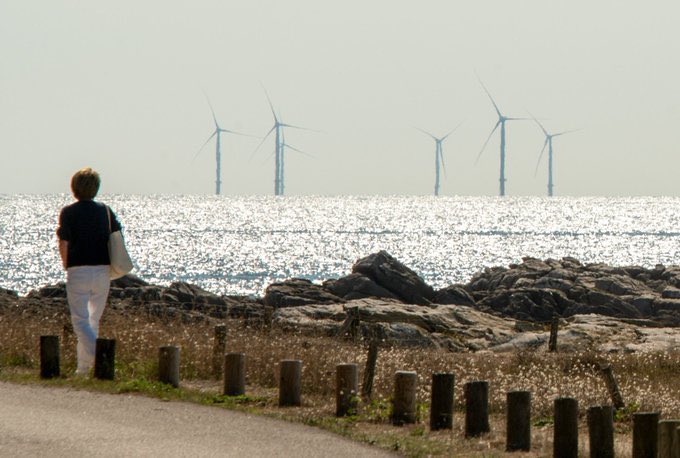 YannickMOREAU's tweet photo. La France ne construira pas 50 parcs éoliens en mer, proches du rivage, contre l’avis des populations littorales
Aux Sables d’Olonne, 65% des votants de notre dernière #votation sont opposés à des éoliennes « visibles depuis la plage et les côtes»
#ANEL #ENR #acceptabilite 2/2 https://t.co/5anBR79K8q