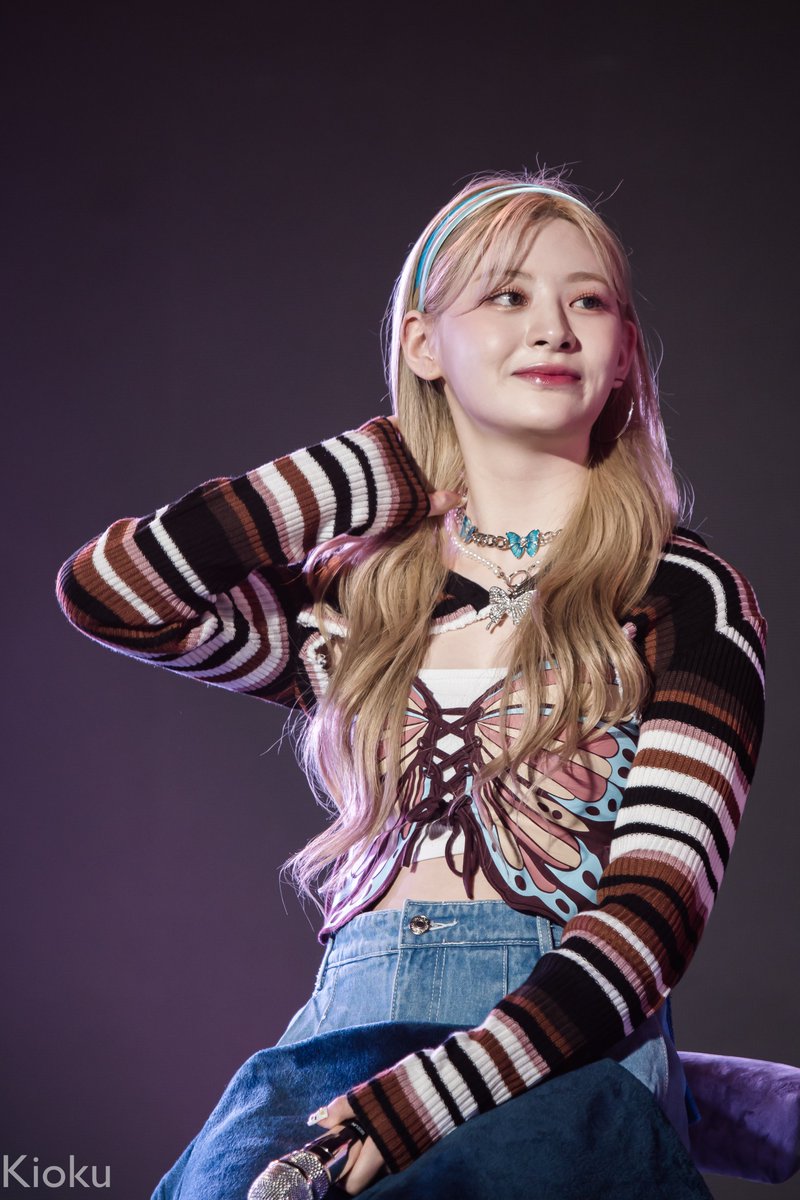 haruhiyuu's tweet photo. [2022.12.03] STAYC Seeun
「 STAYC 1st Fan Meeting in Manila 」

♥

#HelloSTAYC #STAYCinManila #HelloSTAYCinManila #STAYC #스테이씨 #Seeun #세은
@STAYC_official https://t.co/Yqi41HC3gM