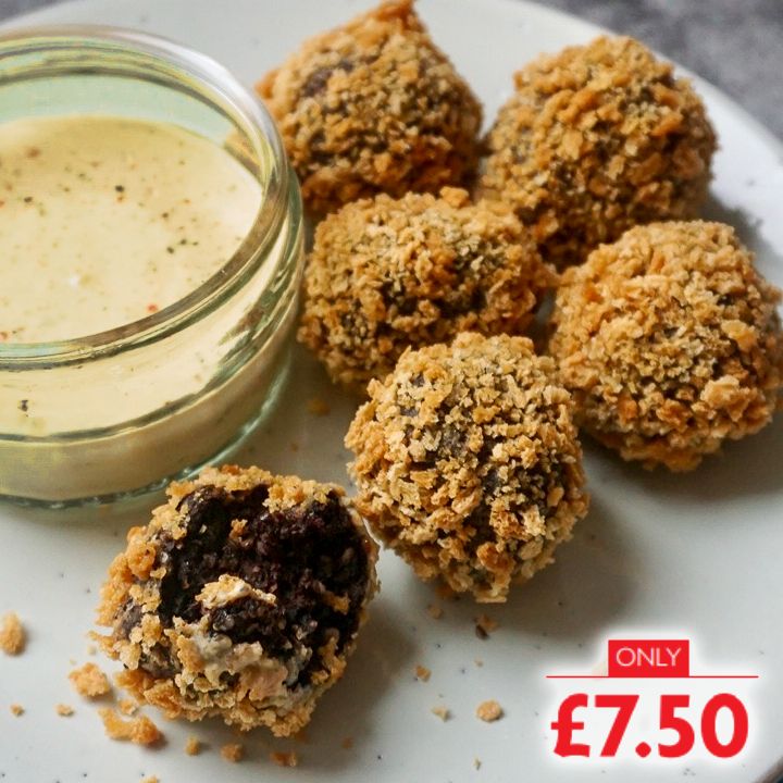 HenryColbeck's tweet photo. Black Pudding Bon Bons. Deliciously sumptuous and packed with flavour. Tasty black pudding in a crispy crumb coating. Find out more and see other great offers in the latest What’s Hot https://t.co/jY9iSwfoCn #henrycolbeck #whatshot #blackpudding #blackpuddingbonbons https://t.co/WgytLf21xY