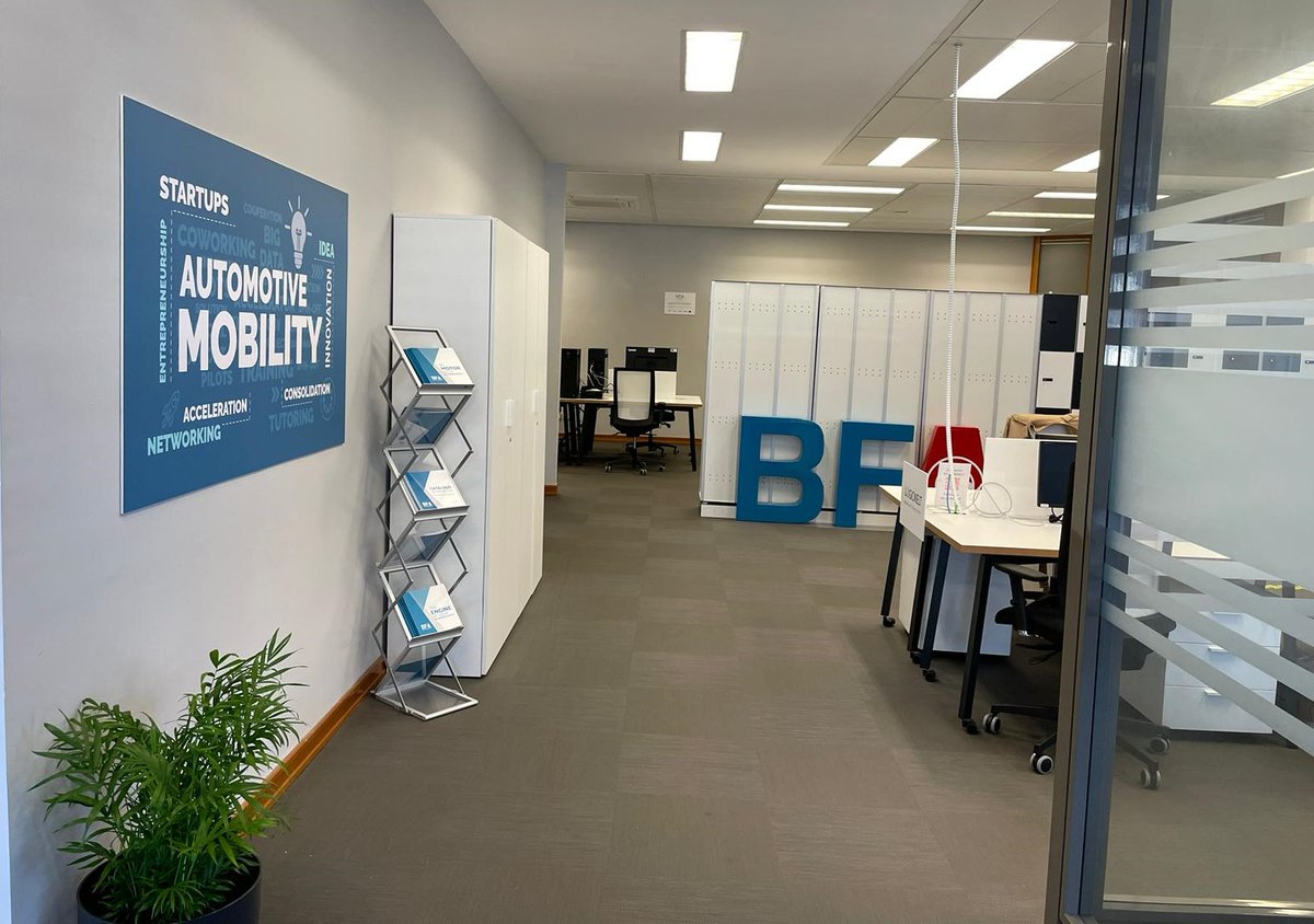 Los participantes en el BFA tienen a su disposición las instalaciones de nuestra aceleradora, en el Área portuaria de Bouzas, cerca de la sede de <a href="/CEAGA/">CEAGA</a> y del centro de Stellantis. El coworking facilita a los emprendedores lo necesario para el desarrollo de sus negocios