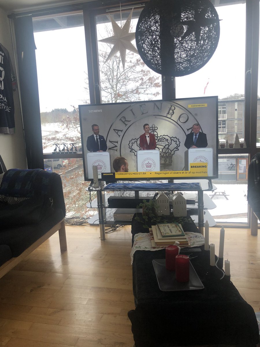 Kære Mette <a href="/JakobEllemann/">Jakob Ellemann-Jensen</a> <a href="/larsloekke/">Lars Løkke Rasmussen</a> 

Tillykke med jeres arbejdsfællesskab og dannelse af ny regering 

I er trukket i arbejdstøjet og det samme er jeg 😎

Husk nu mennesker med handicap/handicapområdet!!