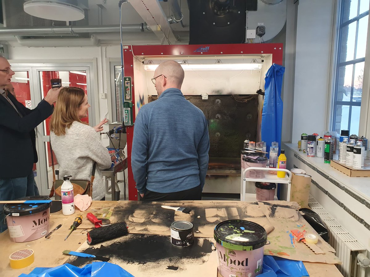 FCLab besök till Umeå. Första besöket var till
NTI-gymnasiet ntigymnasiet.se/umea
och andra besöket till Curiosum Makerspace curiosum.umu.se/makerspace/ Mukaan tarttui ideoita ja ajatuksia omien tilojen kehittämiseen.

<a href="/onkoulu/">Oulun normaalikoulu</a> <a href="/ovningsskolan/">Vasa övningsskola</a> <a href="/NTIgymnasiet/">NTI Gymnasiet Sverige</a>