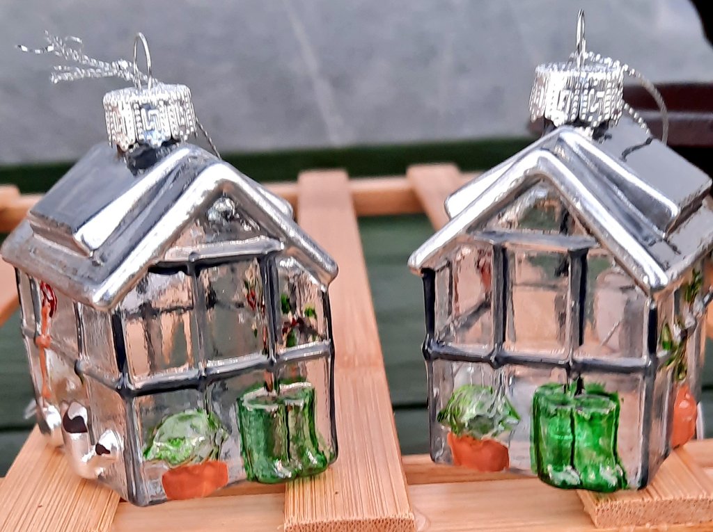 InchNursery's tweet photo. Looking for a novelty gift for a gardener, check out our Christmas tree decorations 🎄🎄🎄. 
Inch Nursery Shop is open every day up until and including Wednesday 21st December, 10am-2pm https://t.co/3zOFoeq2Mf