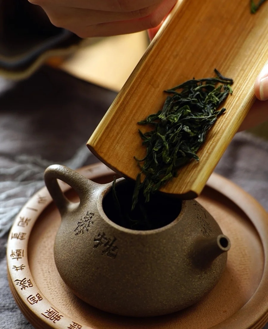 MarvelousAnhui's tweet photo. #UNESCO · Tea-making | #Anhui
Lu'an Guapian ist ein berühmter Tee in der Provinz Anhui. Sein Rührbraten wird in fünf Verfahren unterteilt: roher Topf, erhitzter Topf, milde Hitze, schwache Hitze und starke Hitze.
#开放的中国 #开放的安徽 #hianhui #PoeticAnhui #AnhuiTea #安徽茗茶 https://t.co/qaDoWQBJce