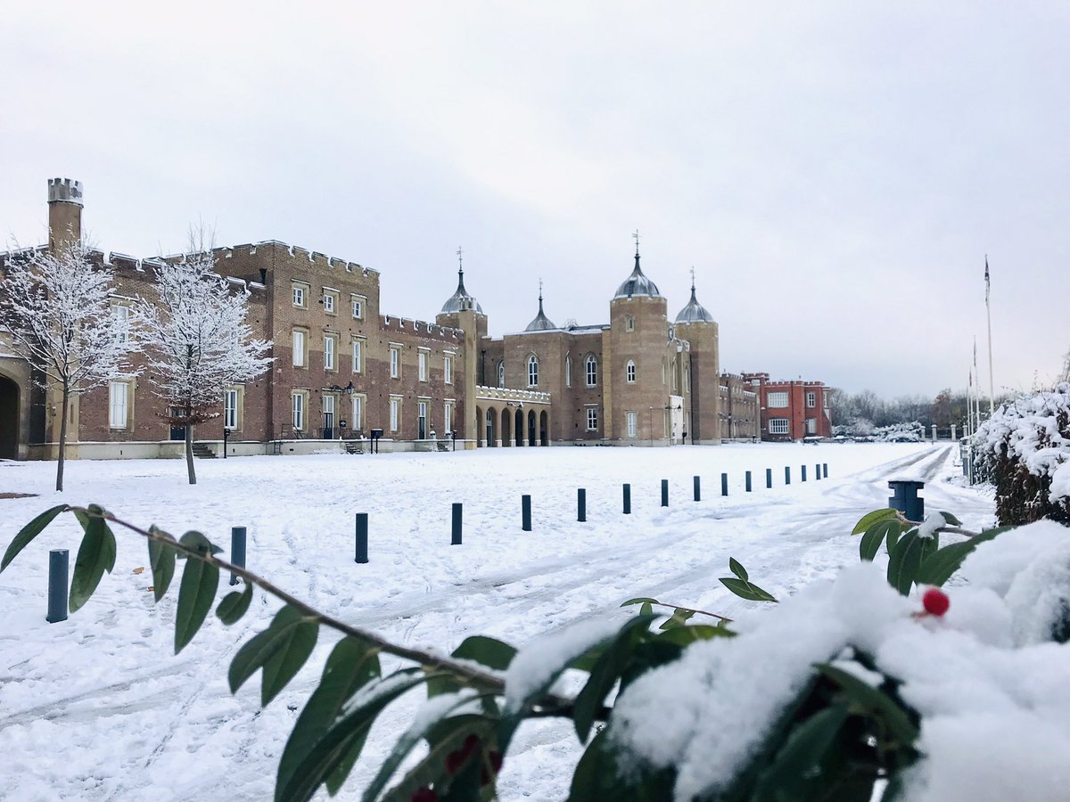 TOWIWoolwich's tweet photo. Greetings from Woolwich #londonsnow https://t.co/CJSks0hxrD