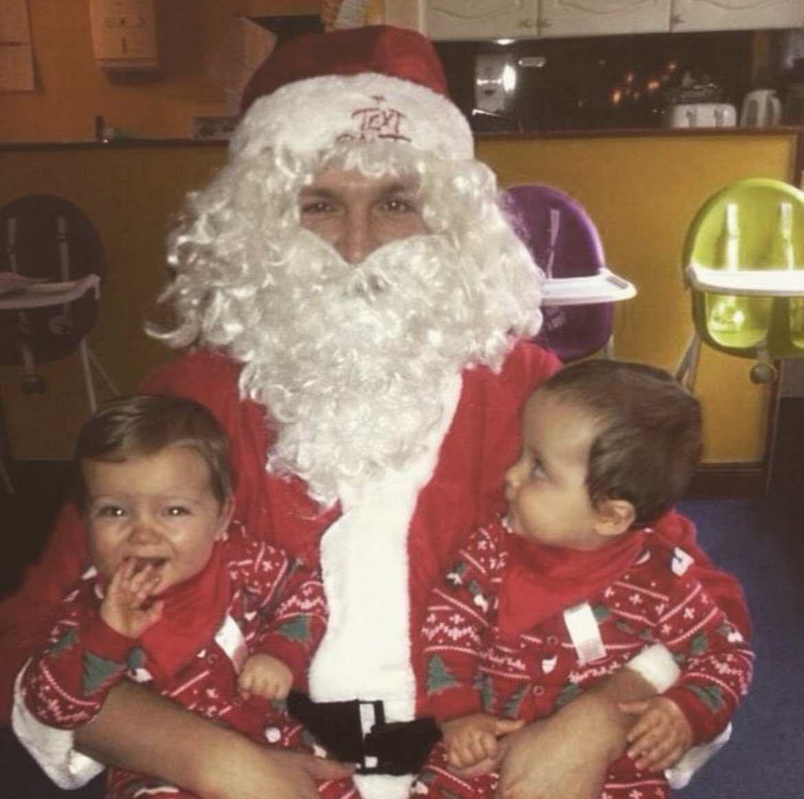 RachelM27609's tweet photo. Tbt 2013 when Daddy was Santa at nursery☺️🎅🏼 Archie definitely knew…..no secrets with that one ☺️☺️@DannyMurray10 https://t.co/zibUpTuJPj