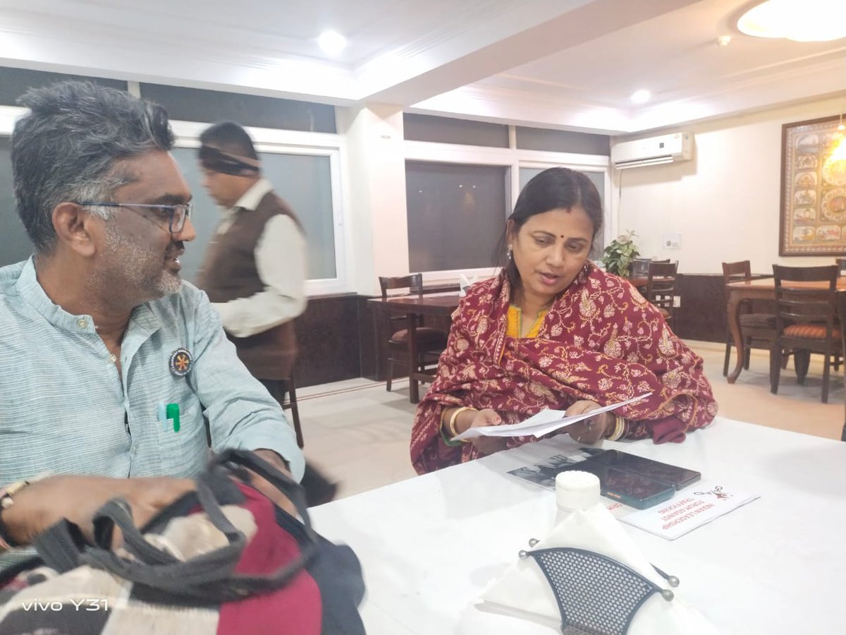 VENKANNANETHA1's tweet photo. Thanks @DeoSulata for your support #ZeroGstOnHandloom https://t.co/ytnbFPgQI7