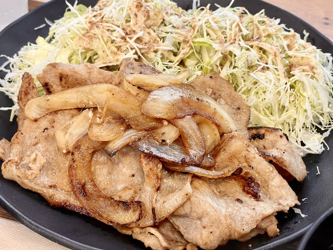 ついでにご飯食べちゃったい
まあ5時間したら腹減ってるだろ_(:3」z)_
ぬち豚の炒めは美味かったです 