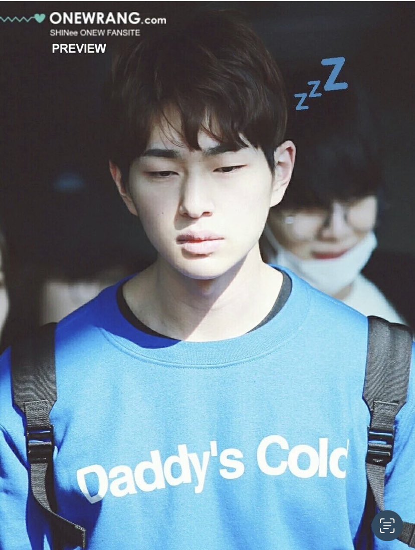 dubukey_'s tweet photo. Hbd oppa ku number 1 forever tp pls balik ke era kyk gini dong knp skrg kurus blah tengah https://t.co/38VUz5GuXT