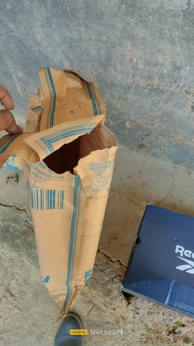 DeepakPatel3143's tweet photo. Empty box mila tha iska solution abhi tk nhi hua hai @flipkartsupport @Flipkart @flipkartsupport @FlipkartSellers @customercare429 @FlipkartStories https://t.co/okXZVjoQCe