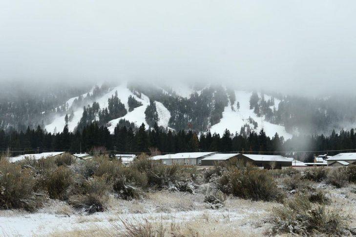 BBGrizzly's tweet photo. Big Bear went into the deep freeze this past weekend.. https://t.co/6KhUnHXkze https://t.co/R51AShK0B1