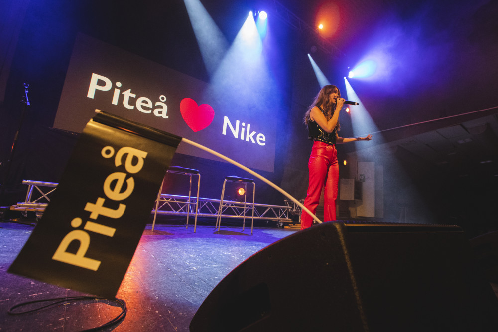 Nike Sellmar vann Idol 2022. Med två Idol-vinnare på cv:t toppar Piteå nu listan över Idol-städer i Sverige.  mynewsdesk.com/se/piteascienc…