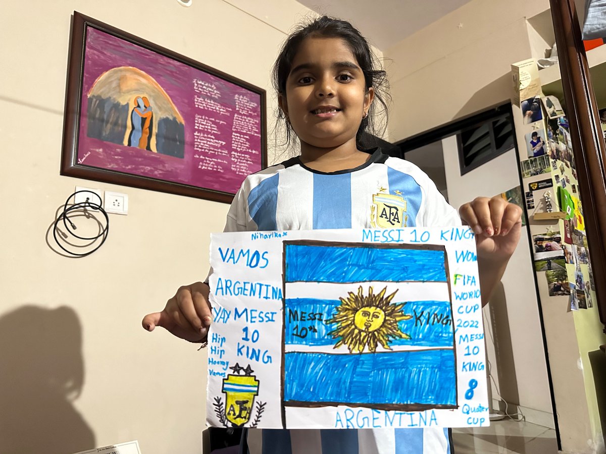rasmik6's tweet photo. Football fever in the air!! Niharika supporting Argentina 

@TeamMessi @imessi 
@KNargish @sydneydxb @Rohinipathak30 @parizad_parakh @NishiMohan2 https://t.co/Iygs9GgGNX
