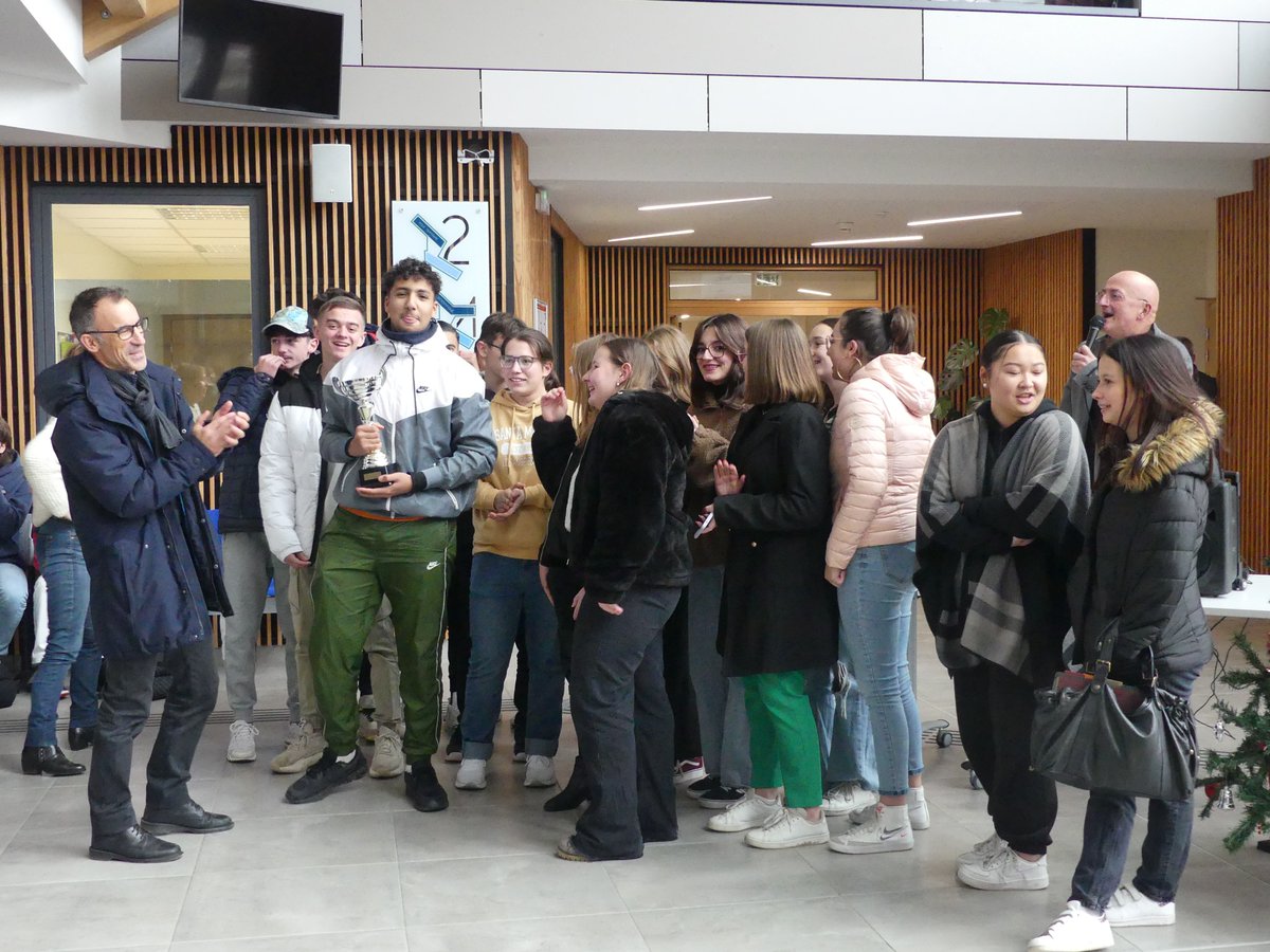 Lycée Olympe de Gouges MONTECH tweet media