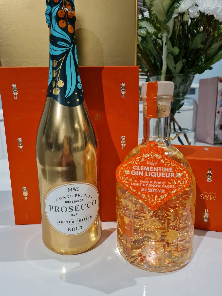 jen__mcgrath's tweet photo. Very emotional yday at work, last day with my girls all together!

They spoilt me rotten and I am very lucky to have spent the last 8 years with Emma &amp; Dawn.

You can safely say there were plenty of tears! https://t.co/PShJRpH0ih