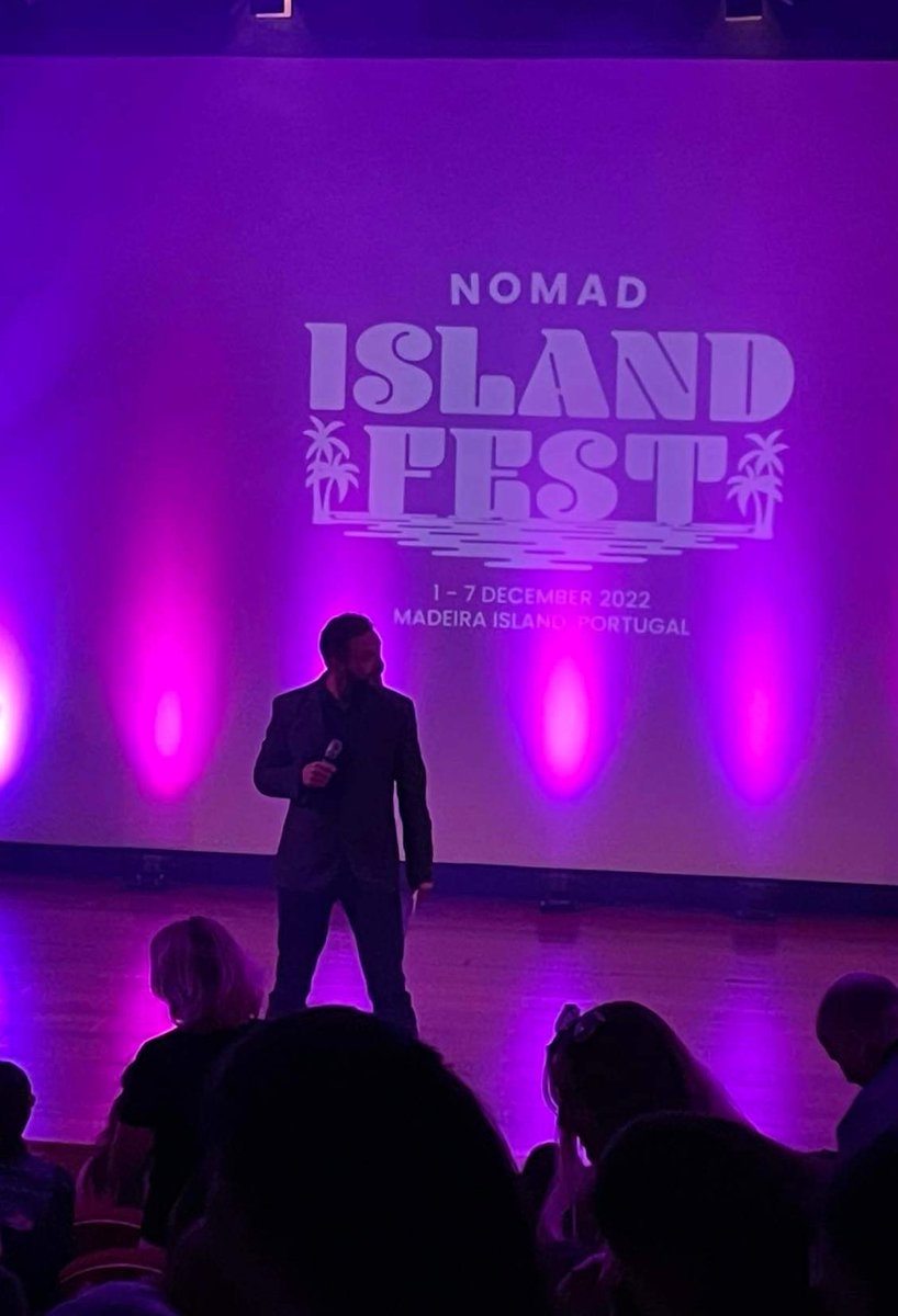 ConsultantsWord's tweet photo. Opening ceremonies #digitalnomad https://t.co/AAw4NAgBHO