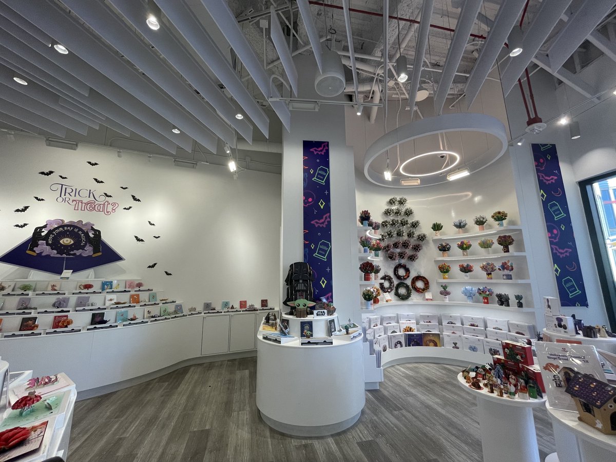 KenduInStore's tweet photo. Wicked textiles to die for!
 
Check out our collaboration with @lovepop for their California store. Our #neon printed textiles were perfect to celebrate Halloween.
 
Spook-tacular!

#neonprinting #retaildisplays #retailsolutions #kendu #usa https://t.co/EFYQZgID7J