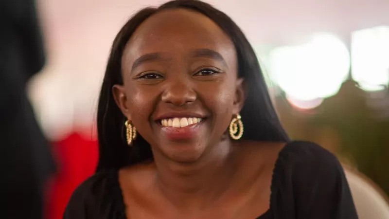 bbcswahili's tweet photo. Wakenya waachwa vivywa wazi na kuzua mjadala mkali mtandaoni baada ya Binti wa Rais wa Kenya kutambulisha ofisi ya mtoto wa rais
https://t.co/bDsltLv8W9 https://t.co/iEvzBXIoLI