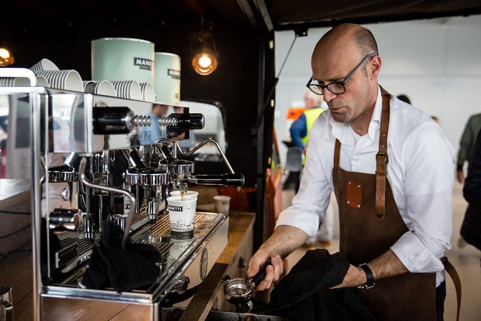 VERS VAN DE PERS | <a href="/PRManetti/">Manetti</a> is opnieuw onze Koffiepartner bij #EditieXII!! #100Octaan koffie voor de petrolheads bij de start. <a href="/BNRpetrolheads/">BNR Petrolheads</a>