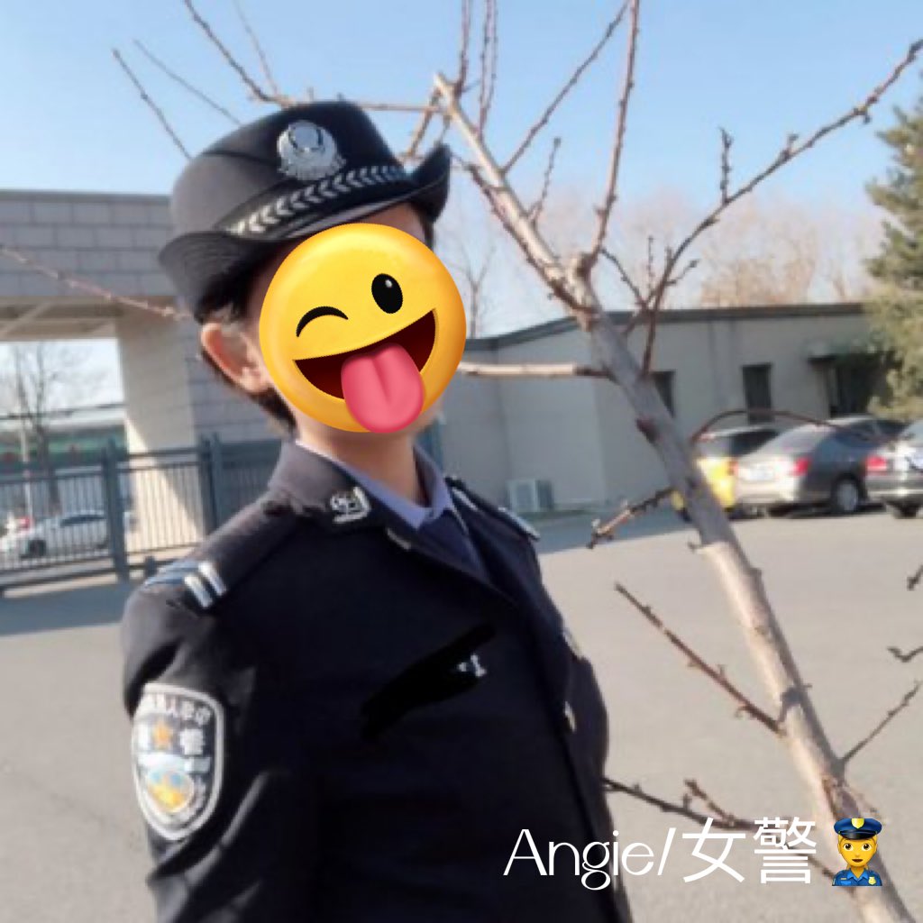 我把青春献给了藏蓝色，你可否把你的春宵一刻也献给我呢😉。