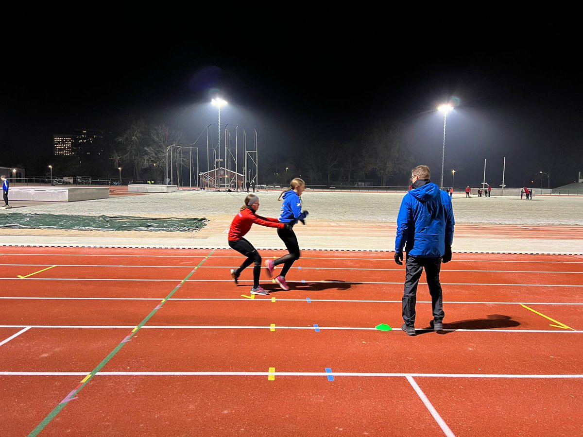Gisteravond een verwarmende gast training van Marcel ten Wolde aan de Utrechtse junioren en een dito bezoek van Berteke de Jong aan de zwemmende en lopende jeugd. Bouwen voor plezier &amp; prestaties met <a href="/triathlonNL/">Triathlon Bond (NTB)</a> en <a href="/HellasUtrecht/">Hellas Utrecht</a> 👌🏼