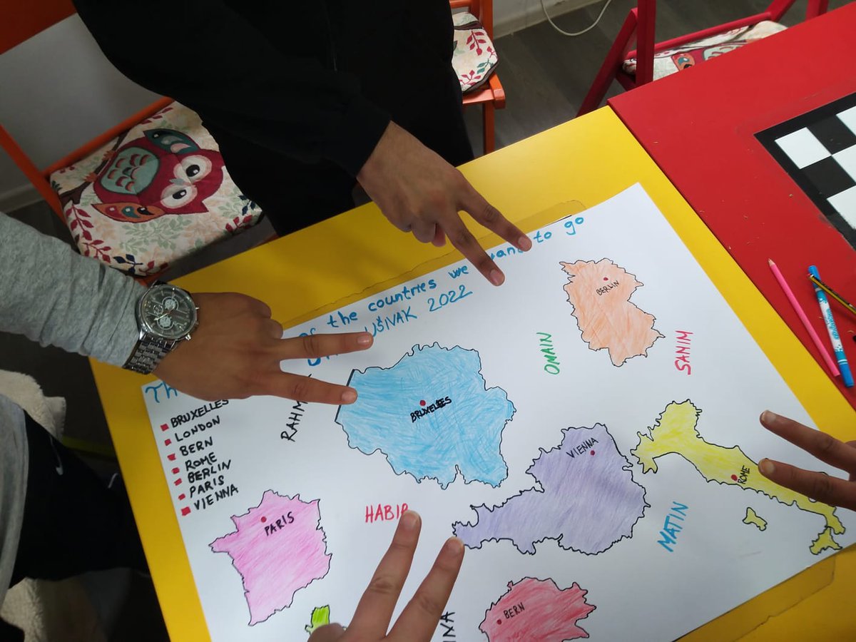 JRSbih's tweet photo. JRS workshop "Lets start from me" about doing good deeds.
Psychosocial workshop, where we learned the determinants of identity, and build stronger self confidence.
Educational workshop about capital cities of countries we go to.
#JRS775 
@jrs_mk @JrsLuxembourg @JRS_Serbia https://t.co/7SZRQSqI3d