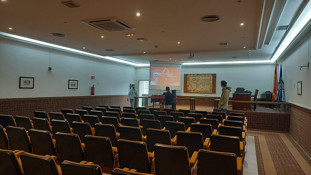CancerJM's tweet photo. Estoy a unos minutos de afrontar el reto (o locura) de hablar en el @GdscUpm a unos jóvenes estudiantes de Teleco que si no es hoy, en un par de años sabrán más de #cybersecurity en #automóvil que yo... 😀. Contaré qué analiza @MAPFRE a través de @CESVIMAP en este campo https://t.co/142t2P6bQD