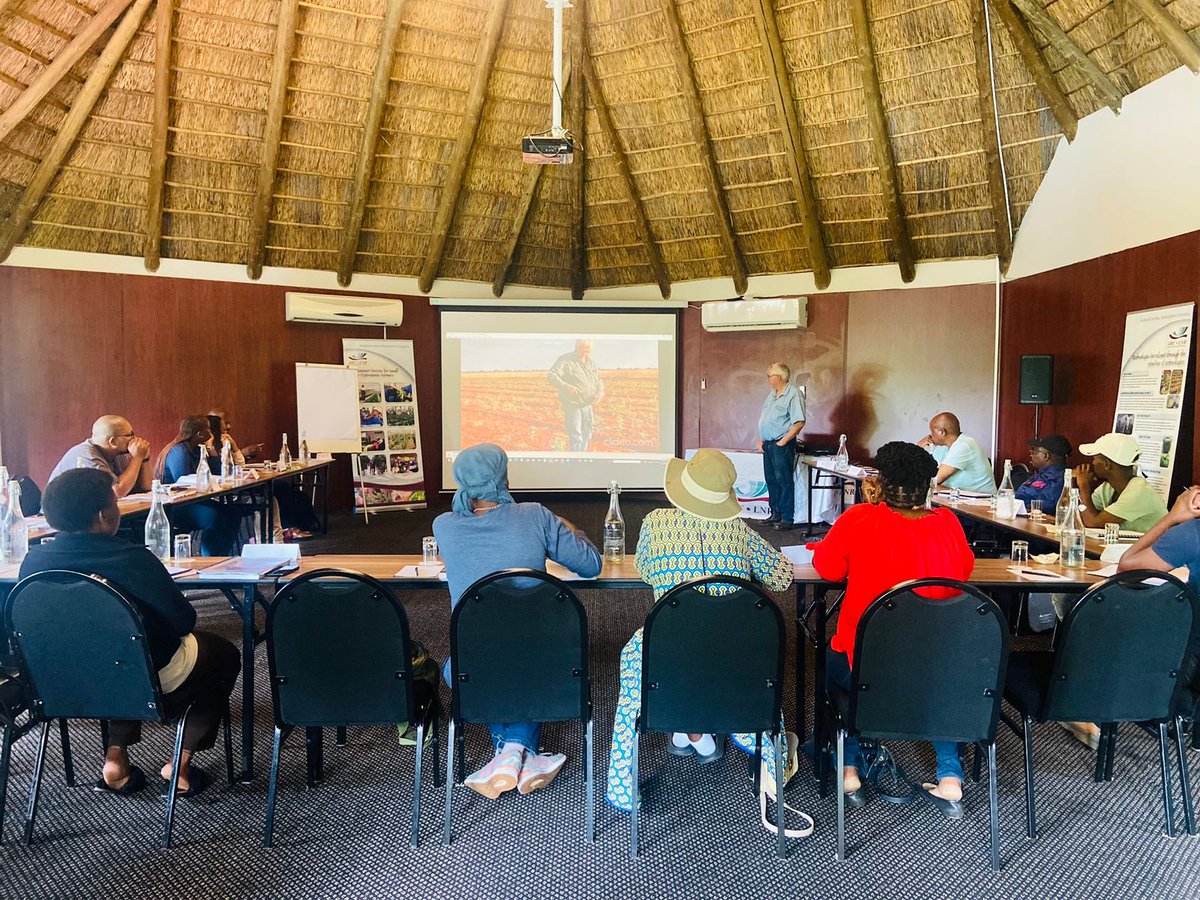 MatsaunyaneBame's tweet photo. The journey has begun. @ARCSouthAfrica will be journeying with @OfficialGDARD farmers on Potato Enterpise Development
We do what we do best to make the pots cook
Dont miss the journey
What this space for updates
#SmallholderFarmerDevelopment #PotatoIndustryTransformation https://t.co/ob3lTrwqNr
