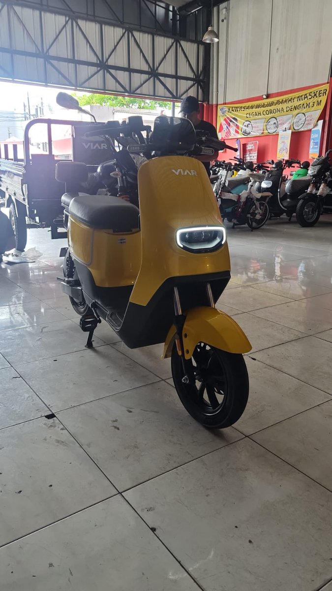 hastiwdy's tweet photo. Kaya gini sepeda listriknyaa , viar C2 
Apakah harus tetap bayar parkir ? https://t.co/Fe6W3MbjvQ