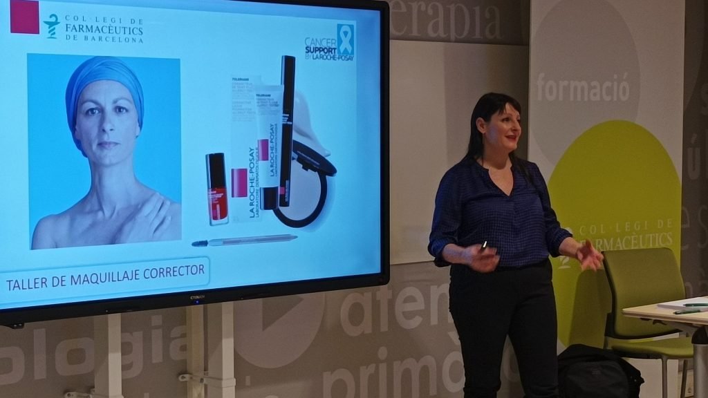 farmaceuticsbcn's tweet photo. 🆕Dermofarmàcia i oncologia. Actuacions des de la farmàcia comunitària.
Ple d'assistència en una intensa jornada formativa celebrada recentment al COFB. 
Els detalls 👉 https://t.co/nxz5NnmZFE https://t.co/Osuu3wrGlM
