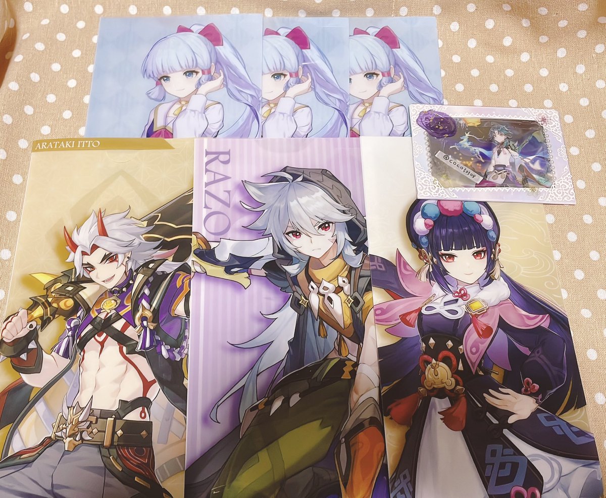 coco50508's tweet photo. 【交換】原神 GiGO チケットファイル

譲: 荒瀧 綾華 雲菫 レザー
ポスカ 重雲

求: 4弾 重雲 行秋 トーマ アルベド 申鶴

郵送のお取引のみになります。お気軽にお声かけ下さい。よろしくお願いします◎ https://t.co/su7KEFvYjc