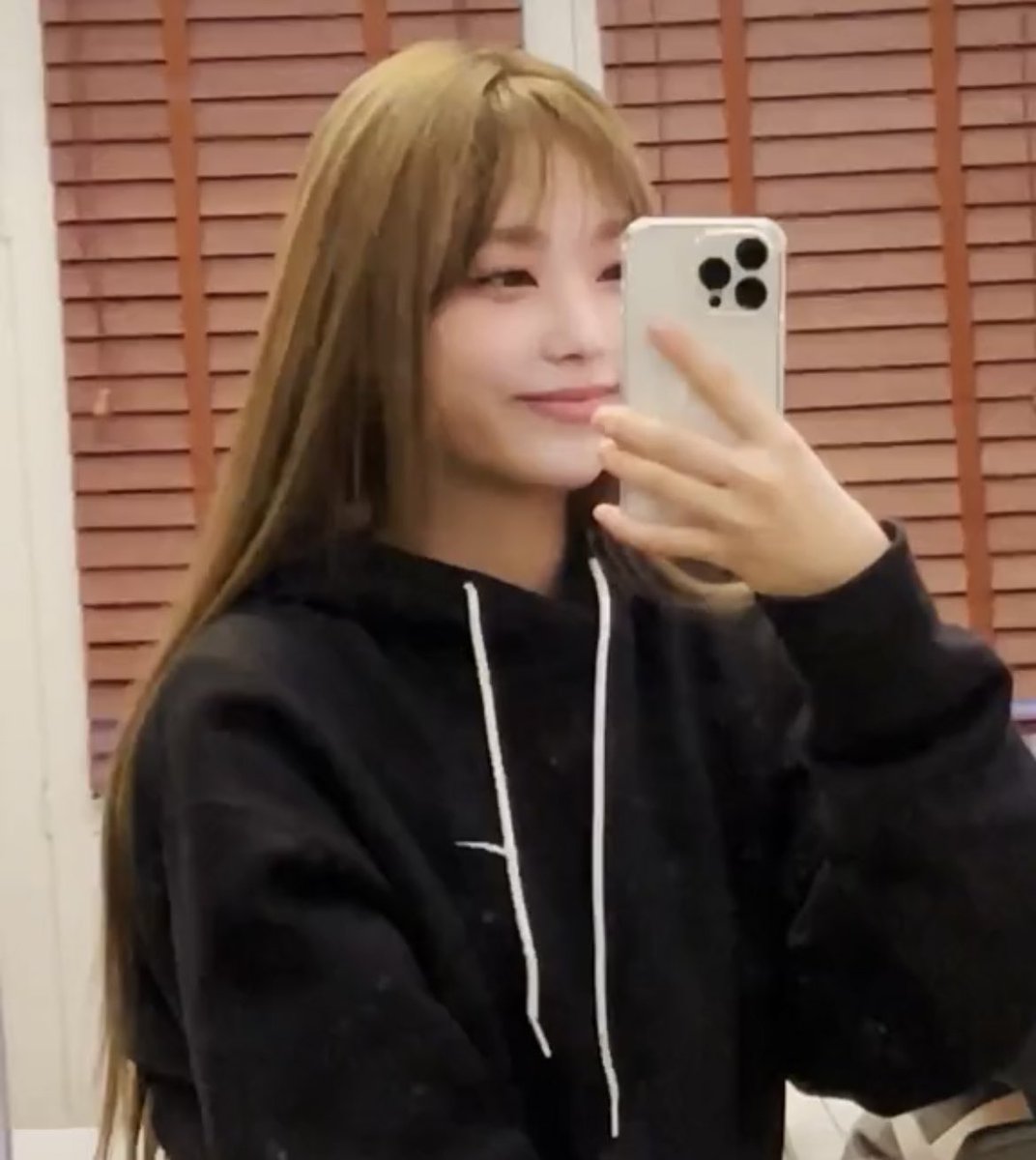 데아 tweet media