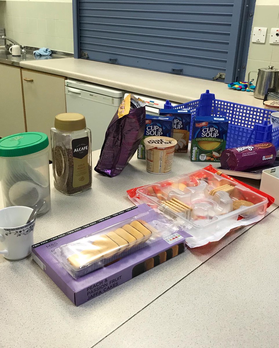 christchurch_cp's tweet photo. Warm Space will be open at Christchurch again today, 2pm - 8pm. If you need somewhere warm, we have a reading area, food and hot drinks, jigsaws etc and space to work. We’re open to everyone so please share with anyone who might need a warm space https://t.co/I8TXU5g0AD