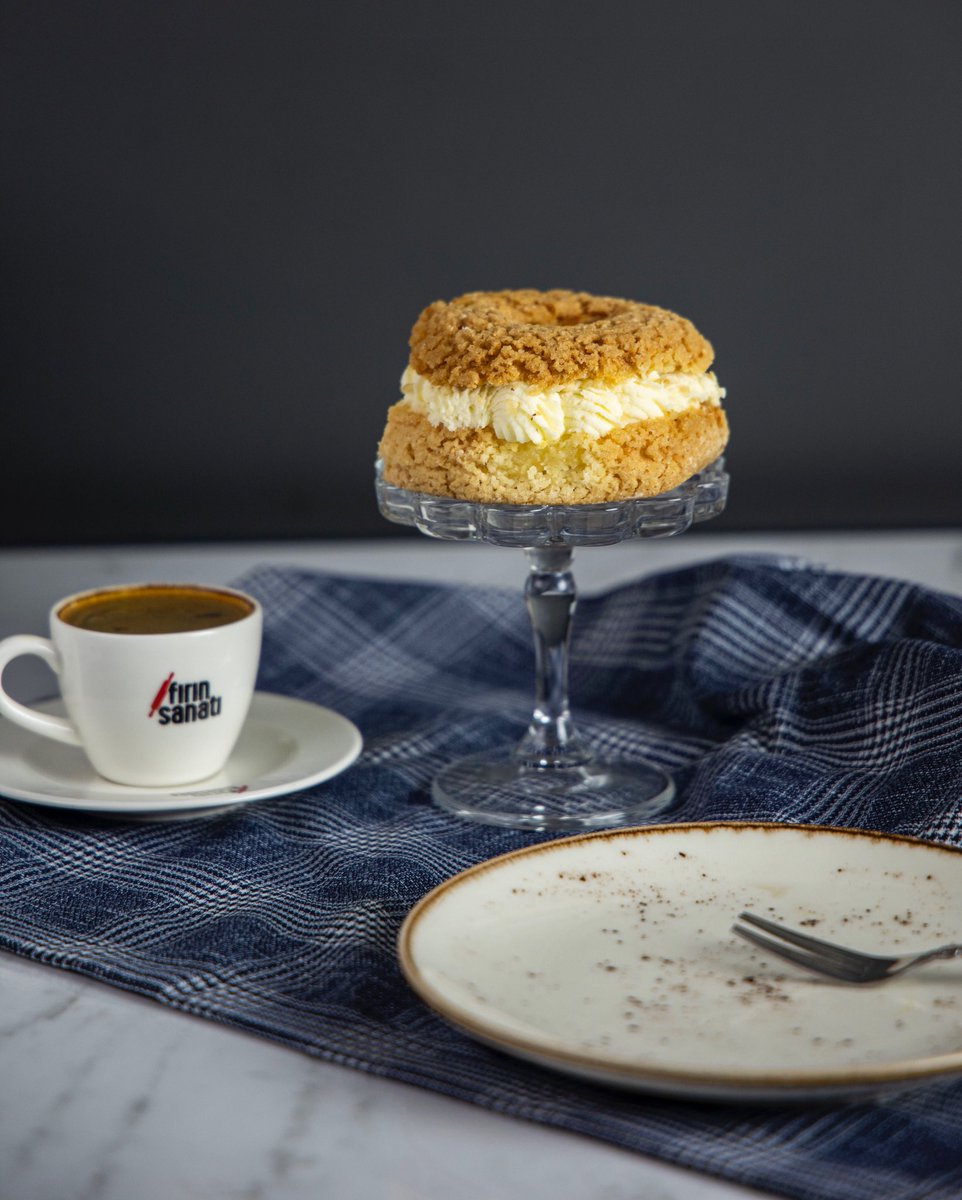 firinsanati's tweet photo. Bugün kahvenizin yanına #parisbrest mi eşlik etse? ⭐️💛
#türkkahvesi #firinsanati #turkishcoffee #avlu34avm #avlu34 #arnavutköy https://t.co/hoWpizVOF9