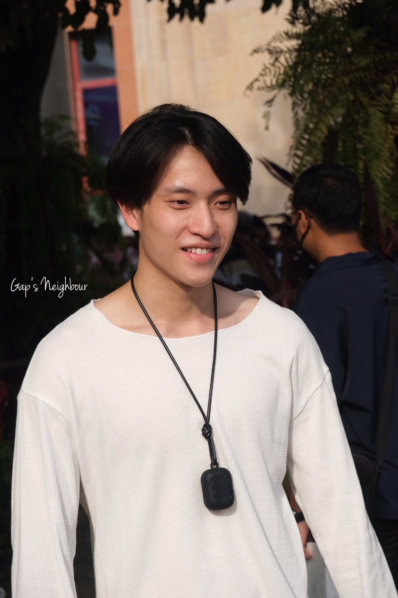 Gap_Neighbour's tweet photo. แดดอาจจะแยงตา
แต่ว่าความน่ารักอ่ะแยงใจ 😆❤️
.
คำเตือน : อย่ากดมองรูปสุดท้ายถ้าไม่อยากพ่ายแพ้ 😜
.
Twitter : @gap_gap14
IG : g__ap__gap ( https://t.co/MfxiMd8Opb )
.
#GapNarongkorn
#GapsNeighbour
#เพื่อนบ้านของแก๊ป https://t.co/SKZJa8u0Q8