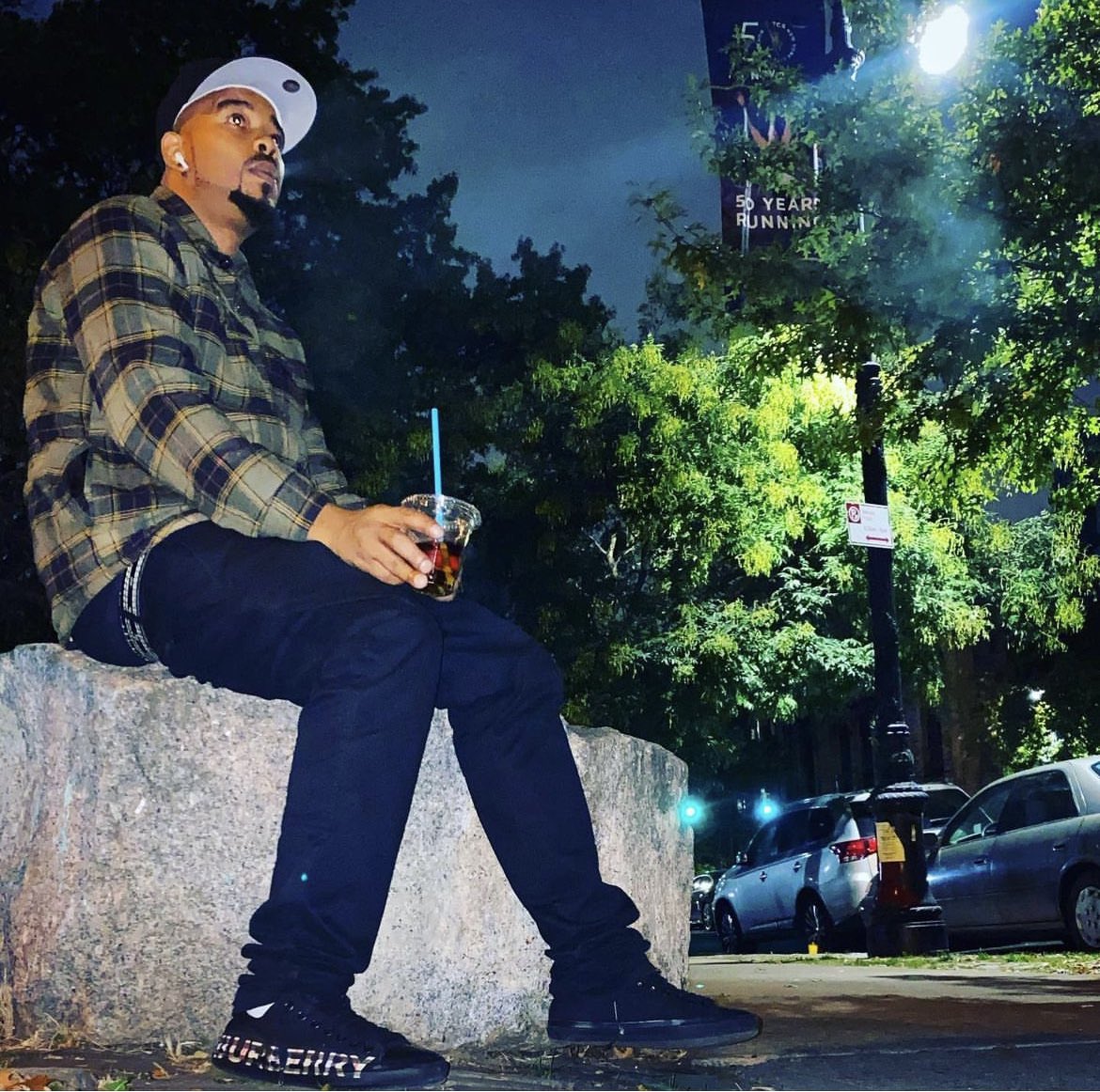 Bedstuybezo's tweet photo. #BedstuyBezo #MrRegularshit #slicy #BurBeryy #plaid #flannel #flyBoy #henny #yellowface #Harlem #MtMorrispark #uptown #Smoothcriminal #NY #NYc #NewYorkcity #NewYork https://t.co/N78rcfQHsO