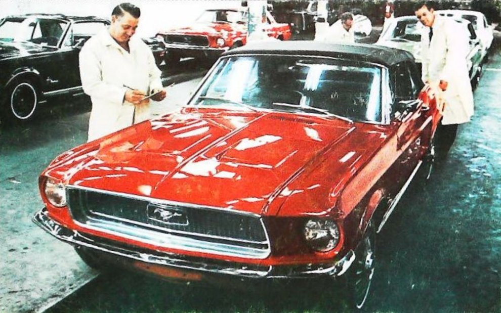 Mémoire2Ville on Twitter "RETRO Cars voiture Américaine FORD Mustang