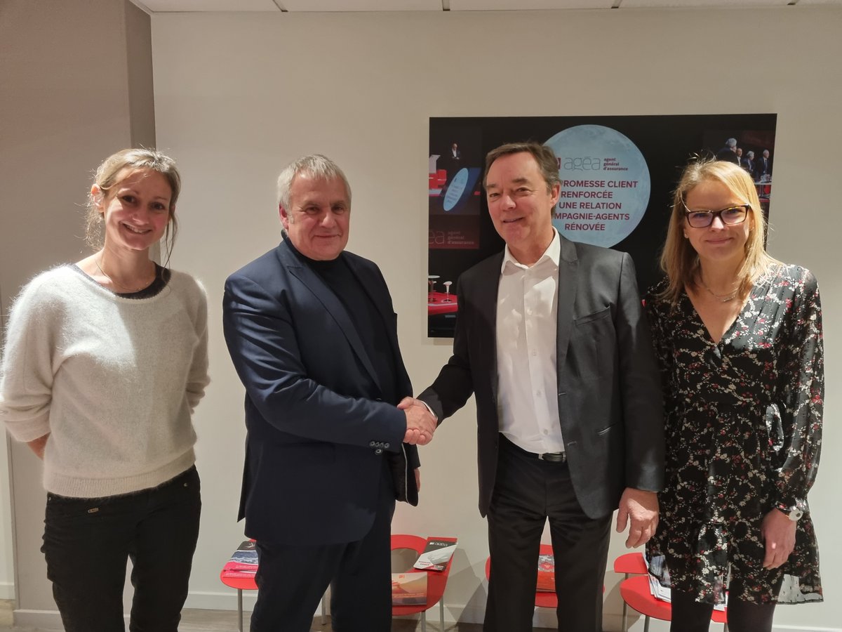 ageaFrance's tweet photo. 🤝 #solidarité : @ageaFrance renouvelle son soutien à @FondationEDLC 

Un soutien "logique" pour @pascal_chapelon puisque "nous avons la double expérience de l'assurance et de l'entrepreneuriat"
#assurance #entrepreneuriat

https://t.co/6JBmOfZxAe https://t.co/GhwxXwzg9D