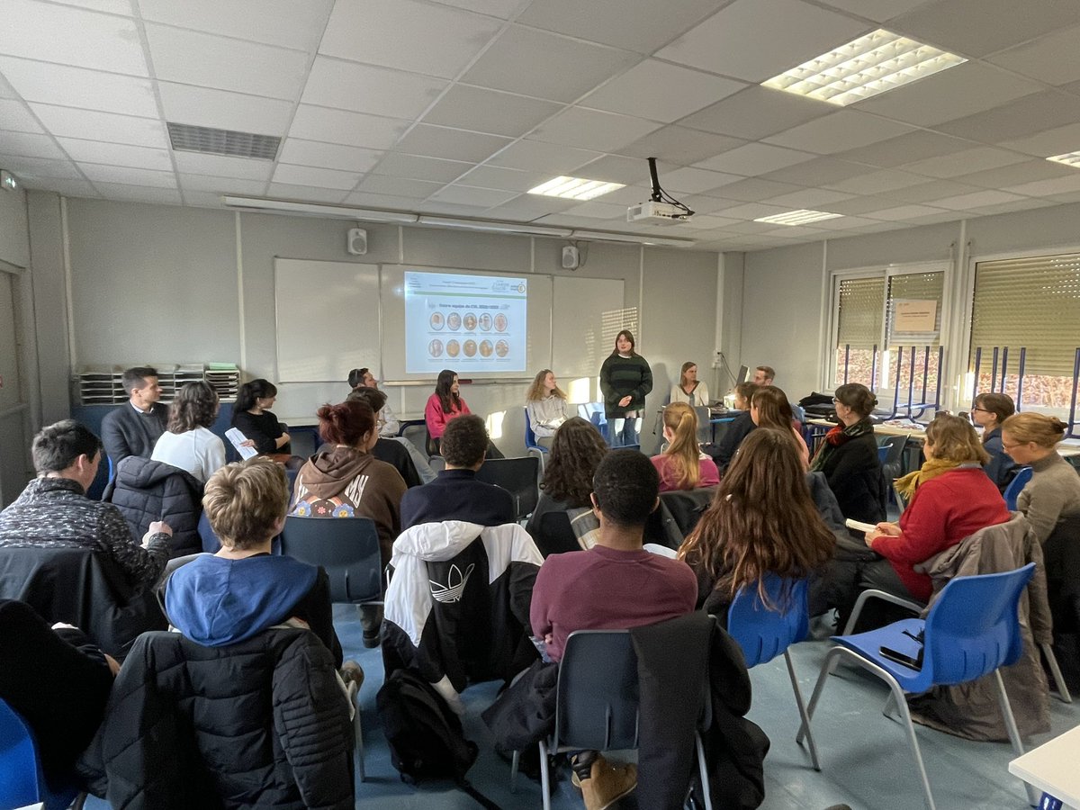 Concertation « Bien être et transition écologique » <a href="/E_Galois78/">Lycée Evariste Galois</a> mardi 13 décembre. Émergence d’initiatives nouvelles pour amener le collectif vers un changement en profondeur des habitudes <a href="/education_gouv/">Ministère Éducation nationale</a> <a href="/acversailles/">Académie de Versailles</a> @lair_sandrine