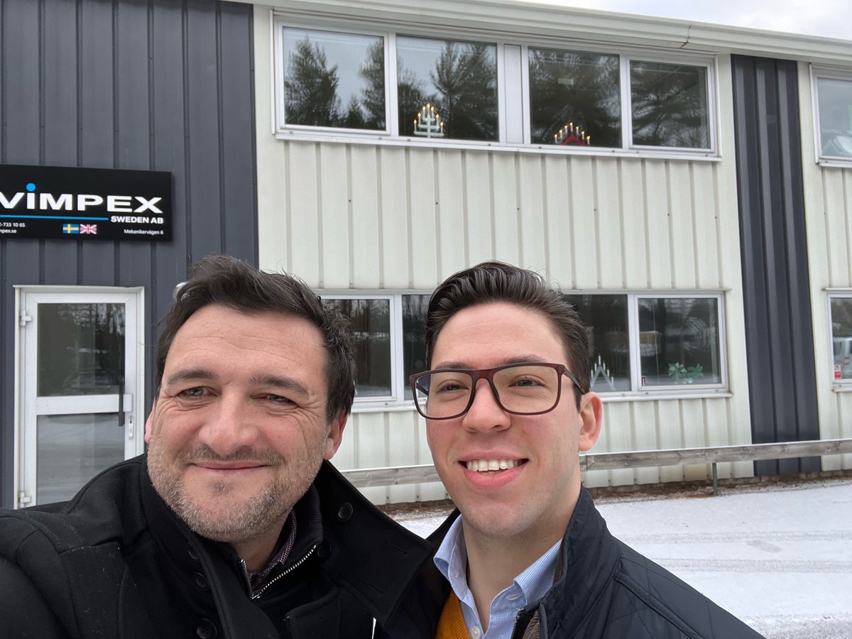 VimpexLtd's tweet photo. Good to catch up with our Vimpex Sweden colleagues - a home from home in the cold!
#Vimpex MD #JamesJones enjoyed hearing about the more than 50% growth in the past year with #sweden Branch Manager, David Bereilh. 
It was all looking quite a lot like #Christmas... there too! https://t.co/W4llYVLm5Z