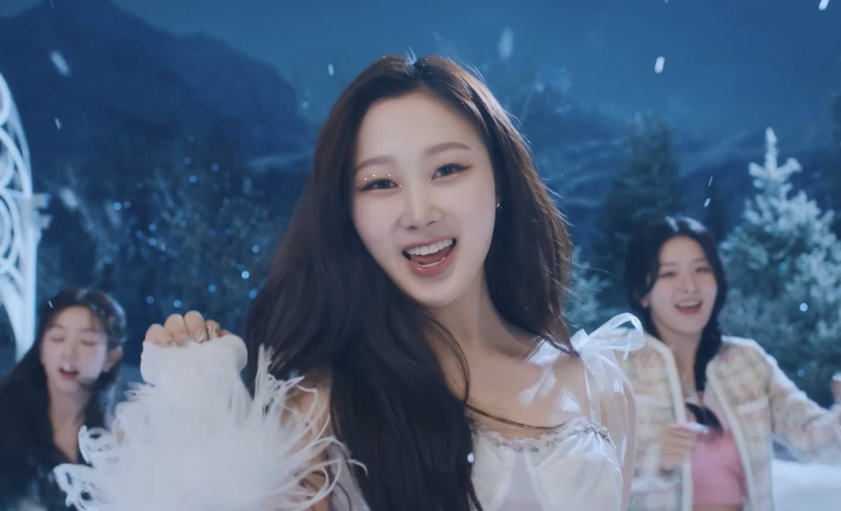 gisellespics's tweet photo. #GISELLE #지젤 https://t.co/LQ92qgPEpu