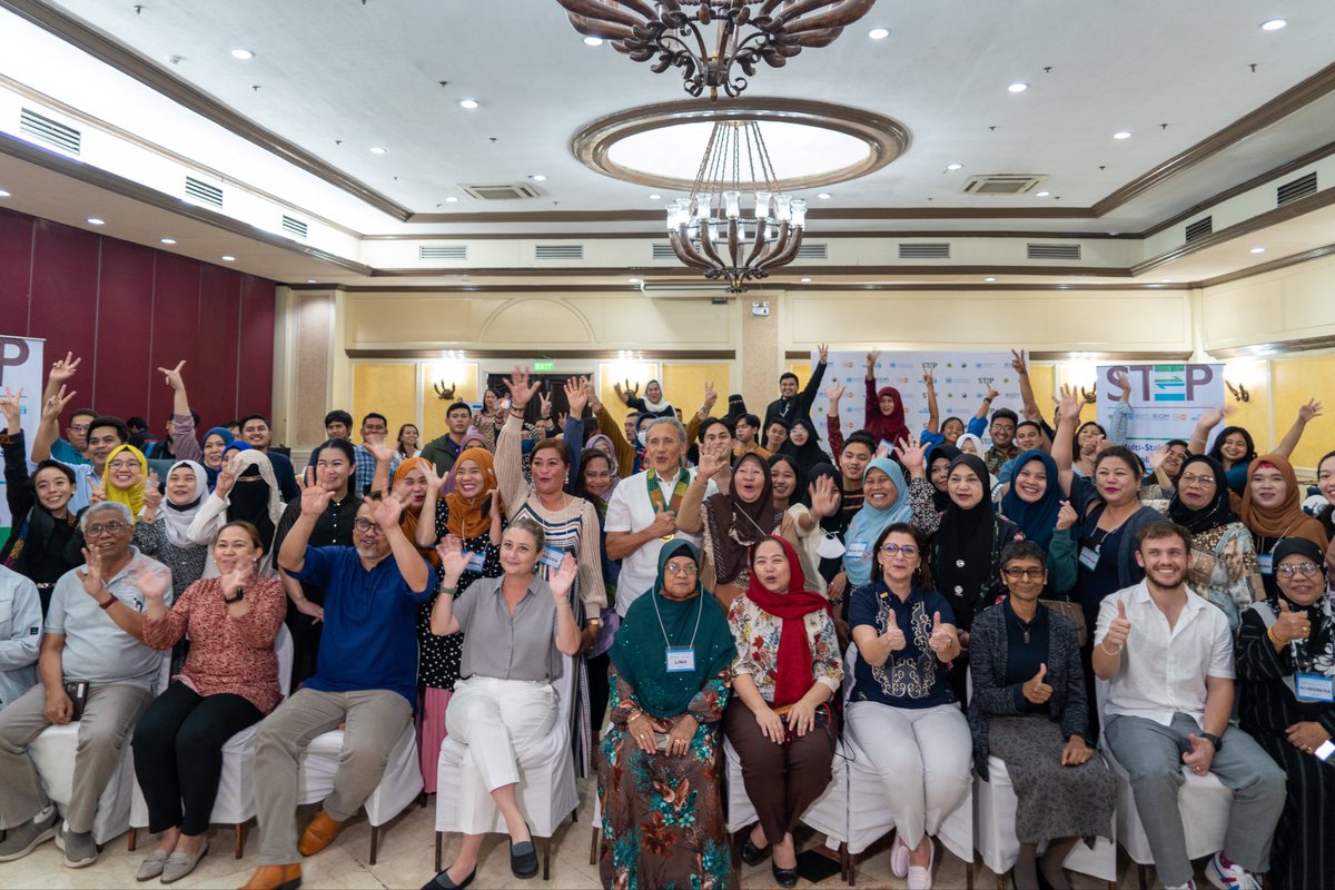 IOM_Philippines's tweet photo. โYou are the real doers. You are partners in this project.โ
@UNPhilippines RC @ggonzzalezz closes the @UNPeacebuilding funded 2-Day #STEPBARMM Multi-Stakeholder Policy Forum, highlighting the importance of inclusiveness of all sectors in working toward sustainable peace. https://t.co/6QMtkCzrlN
