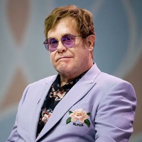 fluidensity's tweet photo. Sir Elton John thinks #metaverse is 'perfect' for next career stage https://t.co/YZUhstJxOr https://t.co/vcJJiNTPGM