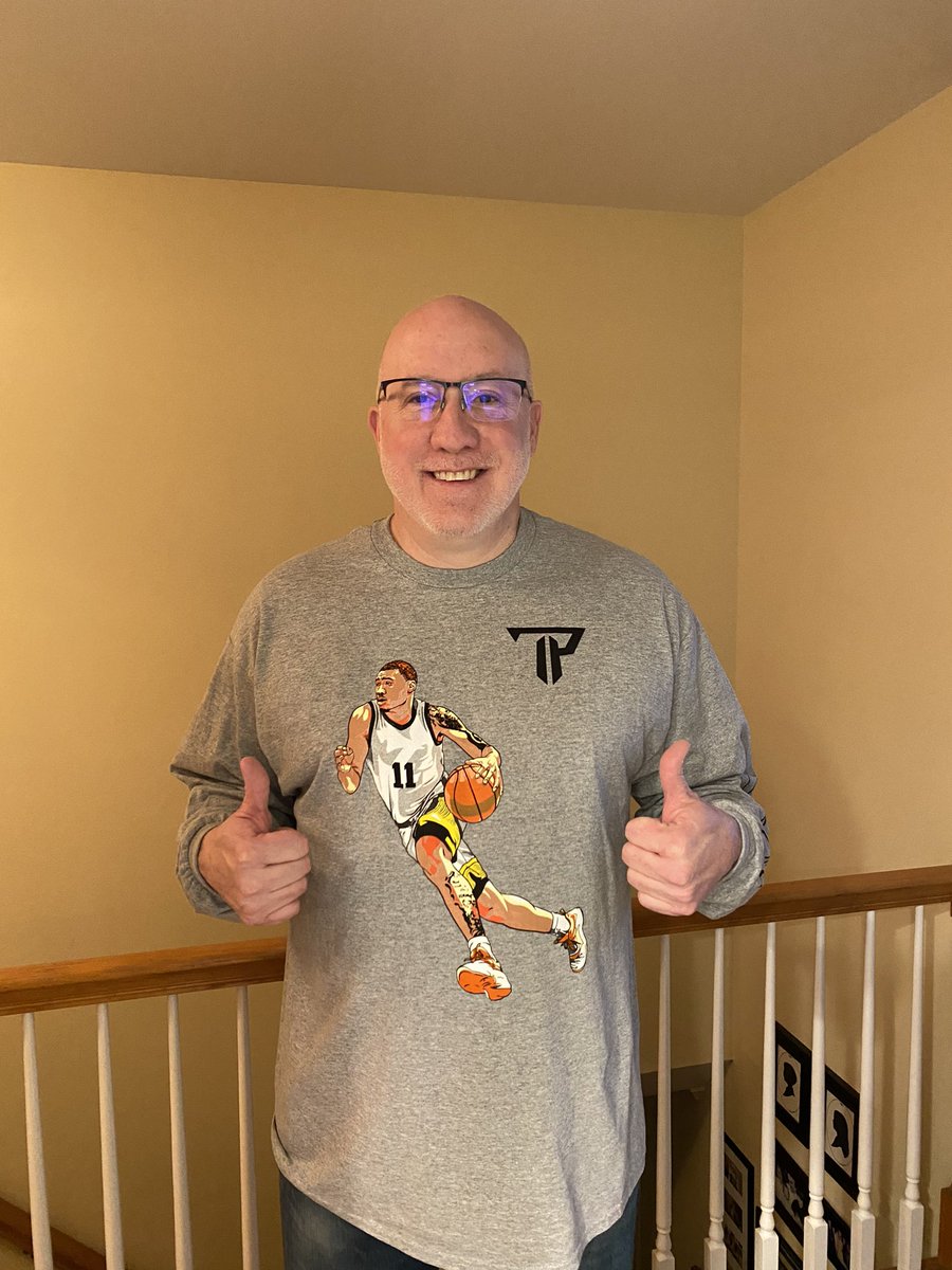Got my favorite Hawk’s merch today….the rest of the family is wearing theirs today too! We love @Saucy___T !