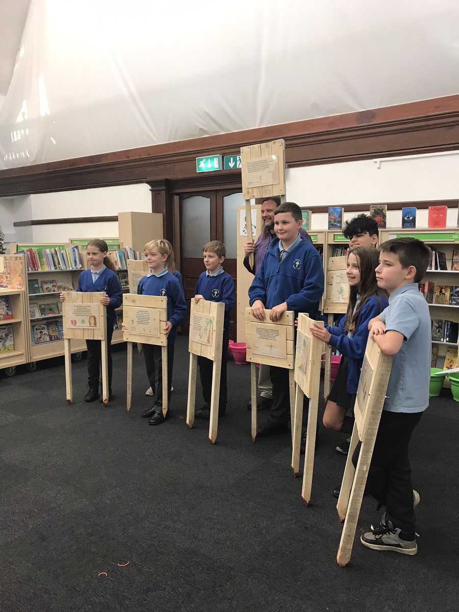 Delighted to see what can be achieved with a Small Spark...
Thanks to Ray Douglas, St Thomas's Primary School and Ashton Library
wigantoday.net/education/pict…